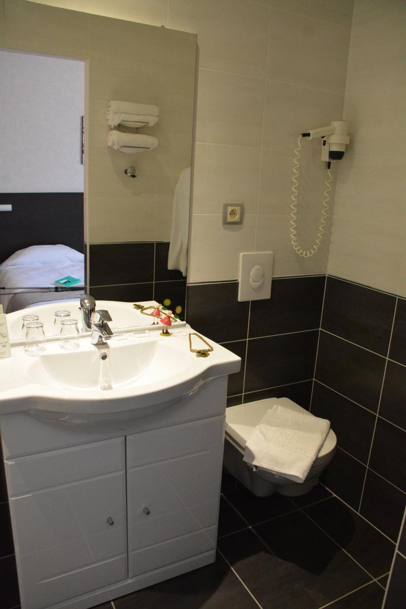 Hotel de France Saint-Geniez-dʼOlt Habitación foto