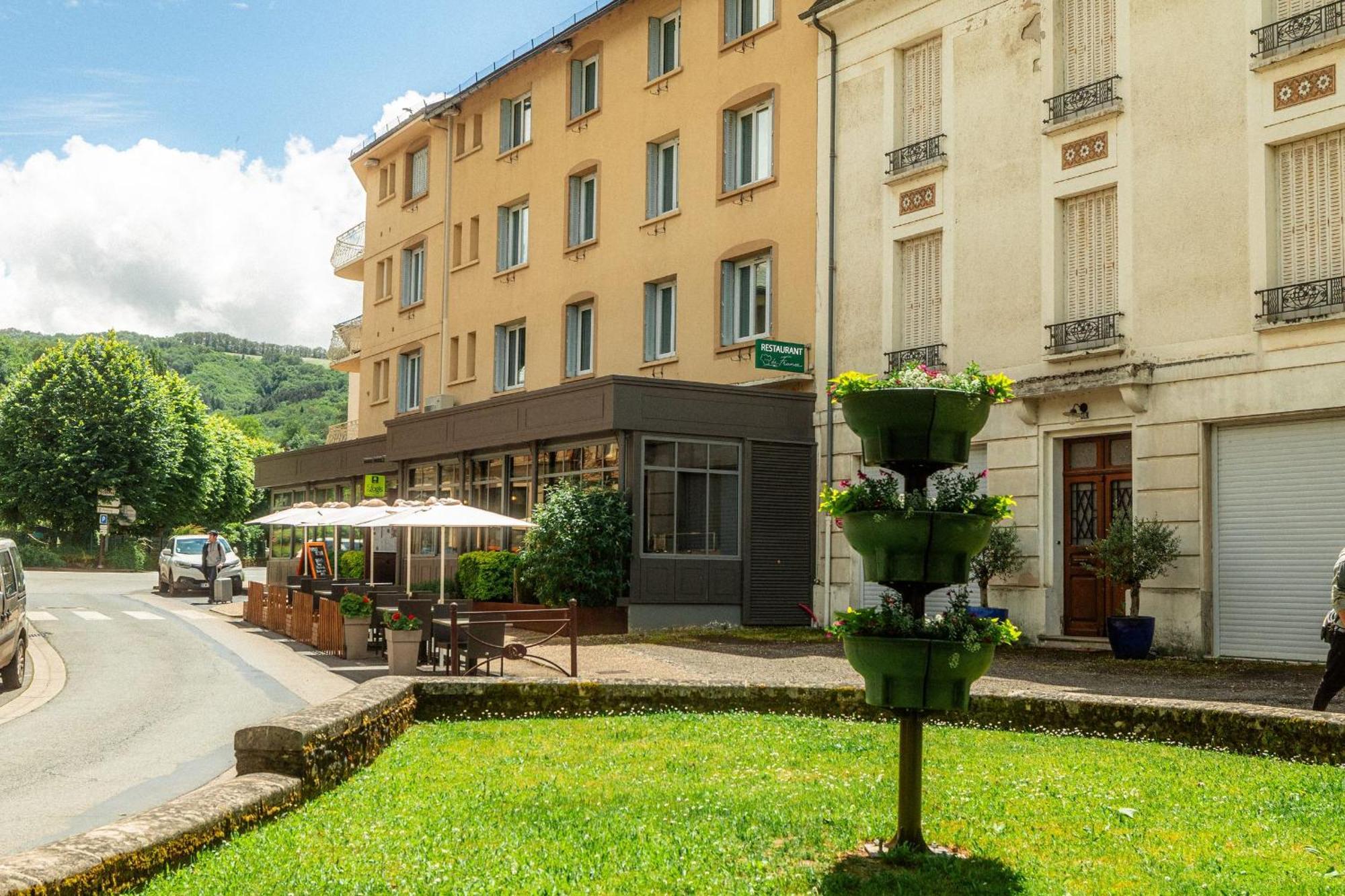 Hotel de France Saint-Geniez-dʼOlt Exterior foto